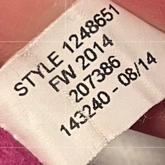 Under Armour • Magenta Pink Purple Hoodie - Picture 3 of 4